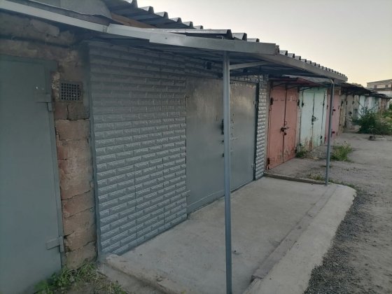 Продам з докум. на нерухомість капітальний гараж Кривий Ріг