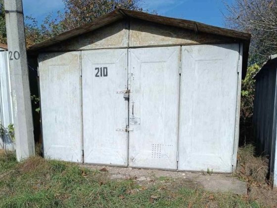 Продам гараж з ямою та підвалом Чернівці