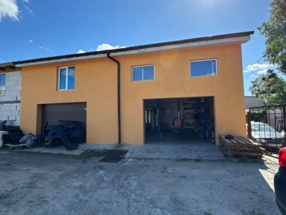 Продам приватизоване СТО Киев