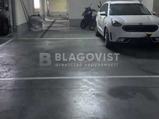 Центр/Олімпійська/Тютюнника 5в. Паркомісце 29м2 для 3 авто/підземний Киев