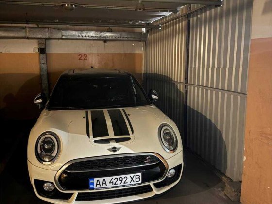 Пакромісце/ підземний паркінг Кудрявський узвіз 3а-3б, центр Киев