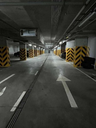 Кадетський Гай,12 Продаж Паркомісця (21.1кв.м.) в жк Медовий - фото 1