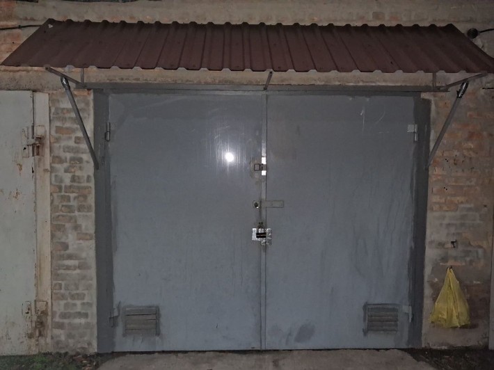 Гараж в районі статуправління вул. Соборна - фото 1