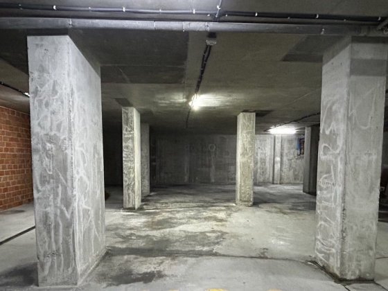 Продаж паркінгу 38 м.кв., в. В. Стуса Львів