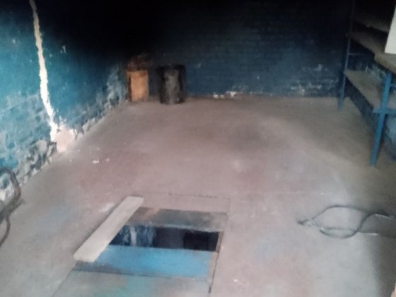 Продам металлический в  гараж в АГК Яснополянский Дніпро