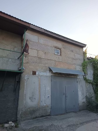 Гараж каменный,двухэтажный - фото 1