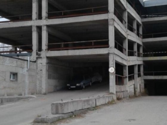 Продам гараж на Академика Павлова напротив магазина  "континент" Харків