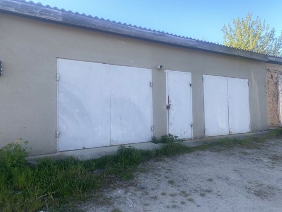 Продам Гаражі м.Бар Бар