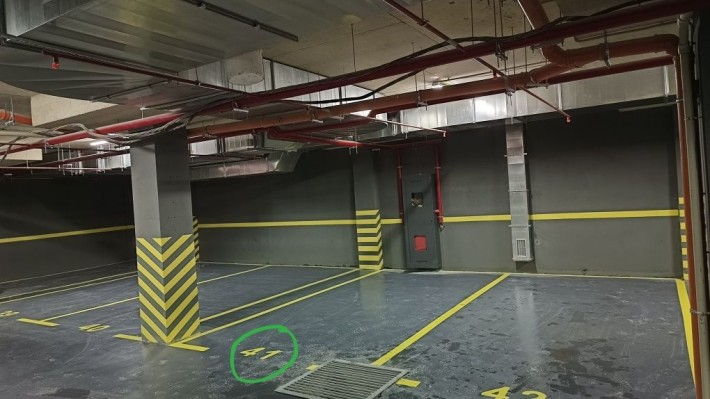 Продаю паркоместо в ЖК "Эллада" сек. А, Аркадия (соб-к, переуступка) - фото 1