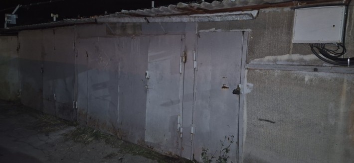 Продам гараж. Виноградарь. По адресу Порика 8 - фото 1