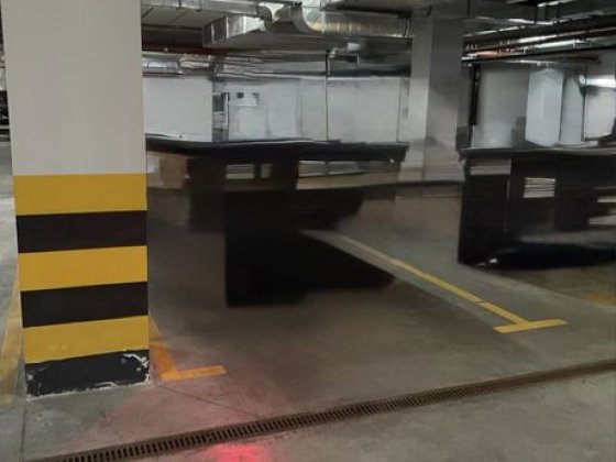 Продам паркомісце ЖК « Повітрофлотський квартал», вул, Шолуденка 1 А Киев