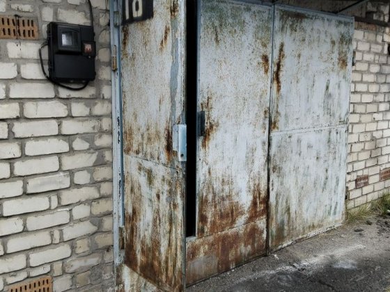 Продам гараж ,ул пуховская 1 Київ