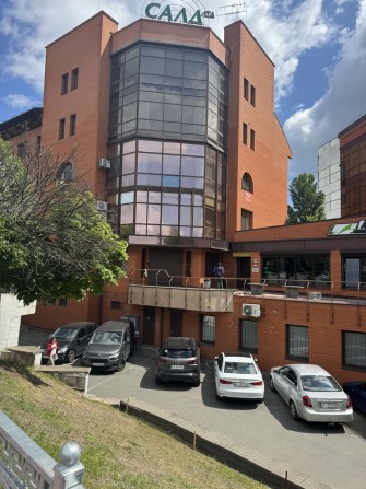 Гараж ГК «Довженківець», вул. Дегтярівська, бобмосховище - фото 1