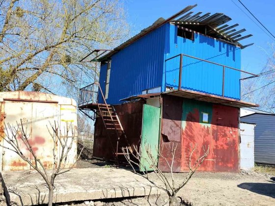 Продам двоповерховий гараж, приміщення, склад. Без місця! Самовивіз Чабаны
