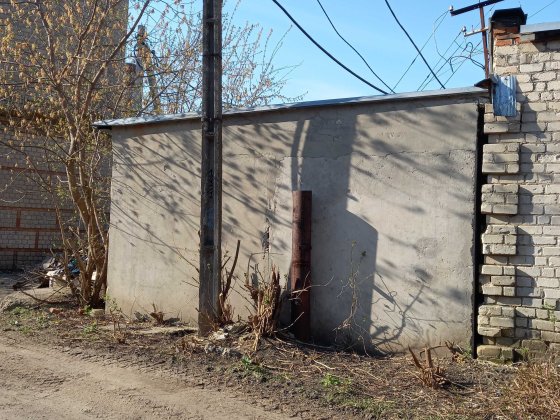 Гараж з оглядовою ямою, площею 62,5 кв. м, Харківська обл Балаклія