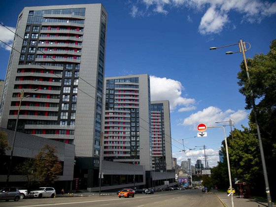 Продам 1к квартиру  на Митрополита Василя Липківського 16а Киев