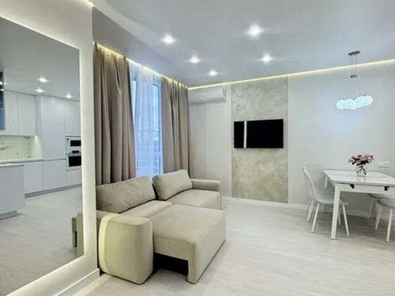 Продаж 1-к квартири вул. Олександра Олеся 10а Киев