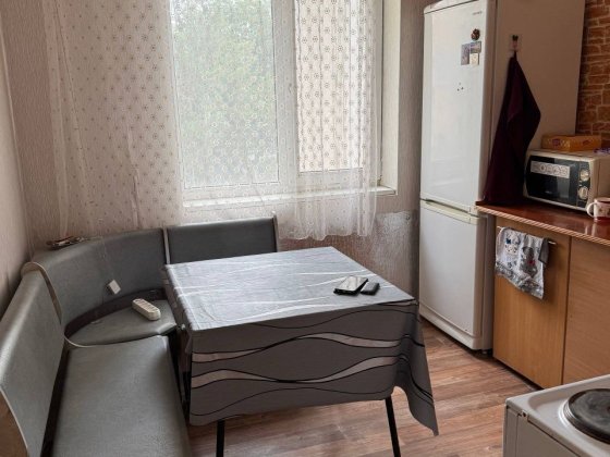 Продам 3к Зозулина рн Кукольного Театра Луганськ