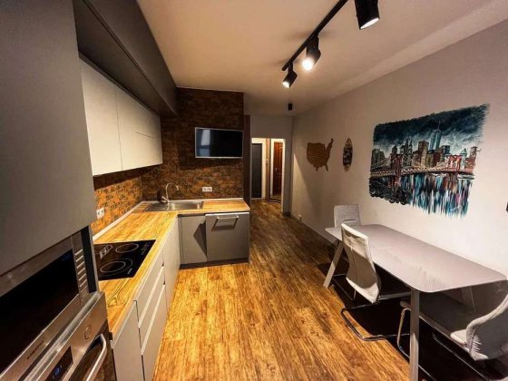 Продаж 2 к.кв. з гарним ремонтом ЖК Патріотика метро Осокорки, Позняки, Дарницький район. Киев