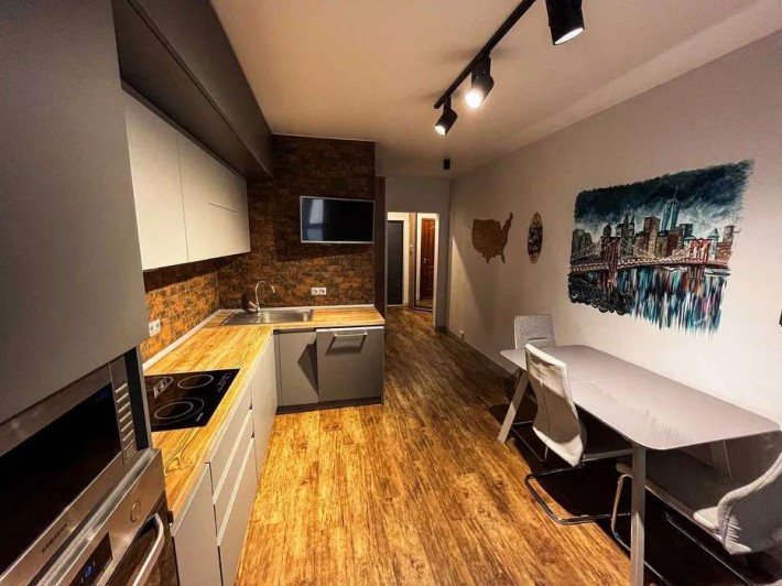 Продаж 2 к.кв. з гарним ремонтом ЖК Патріотика метро Осокорки, Позняки, Дарницький район. - фото 1