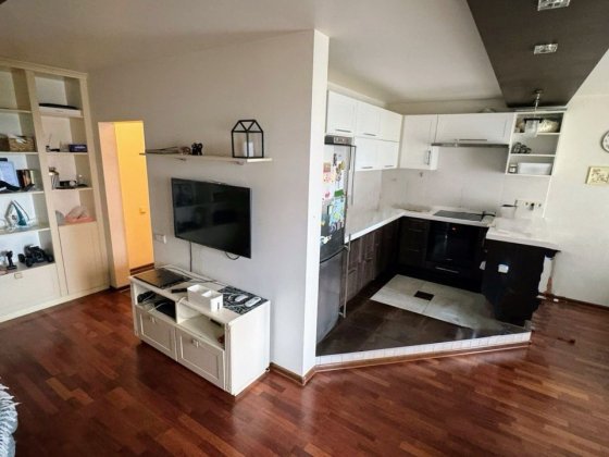 Продаж сучасної 3-к квартири з ремонтом Осокорки, Урліська, 19 Киев