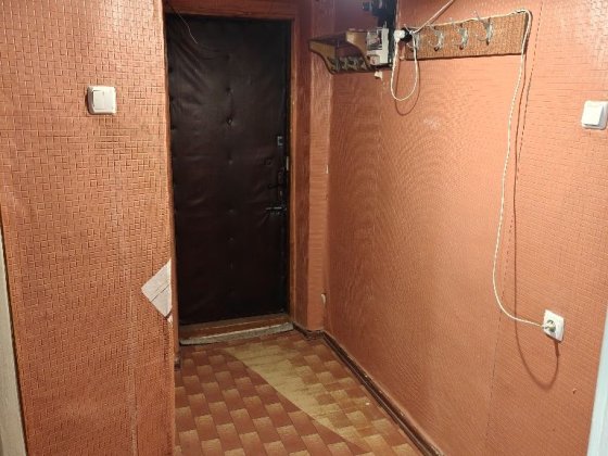 Продам 1-ую квартиру под ремонт. Хороший район Белгород-Днестровский