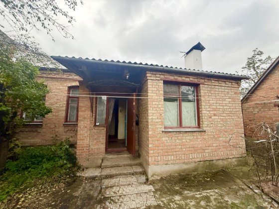 Продаж 3к.квартири окремий вхід Бердичів