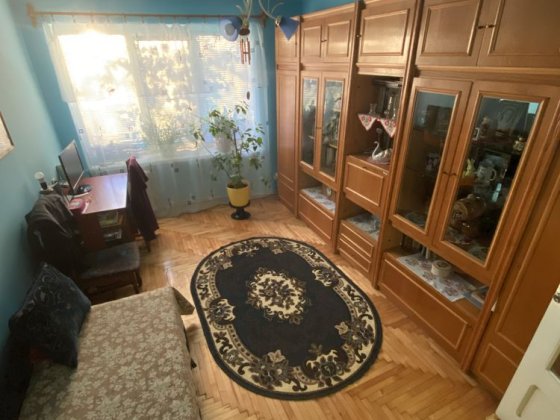 Продам 4х кімнатну квартиру в Берегові