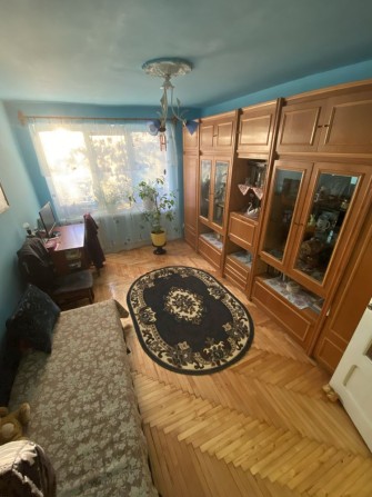 Продам 4х кімнатну квартиру в Берегові - фото 1