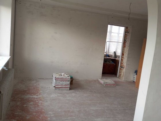 Продам 3-кімнатну квартиру з ділянкою Борщев