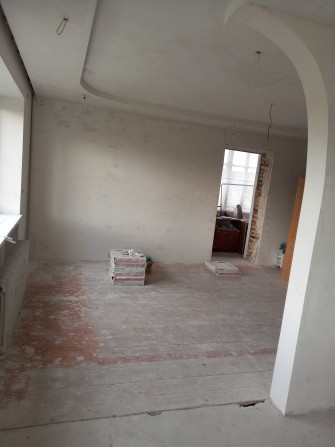 Продам 3-кімнатну квартиру з ділянкою - фото 1