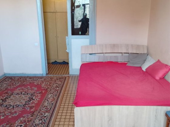 Продам 2-ком.кв.Сталинку в Центе по главному п-т Свободы Кам'янське