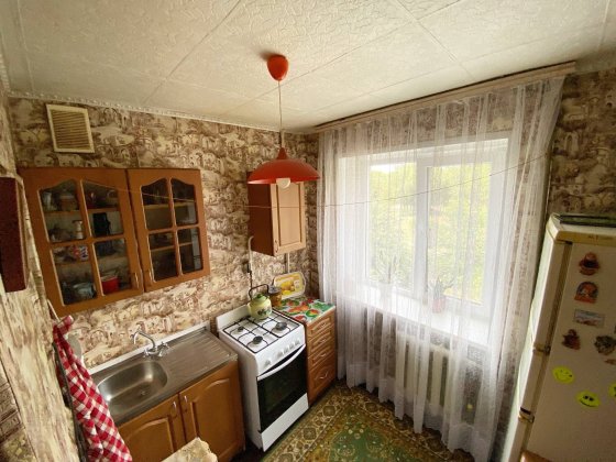 Продається затишна 2-кім квартира в спокійному районі Кам’янського Кам'янське