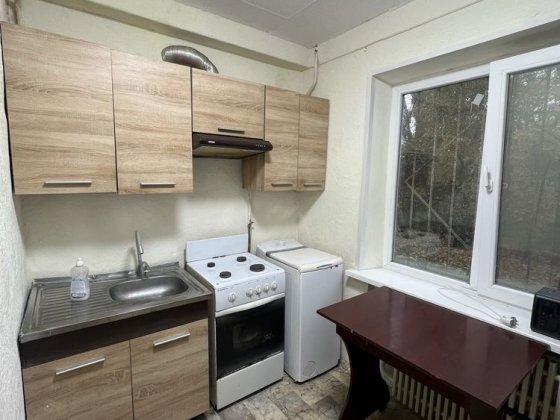 Продам 1к 1 этаж Алтайская 3 школа Кам'янське