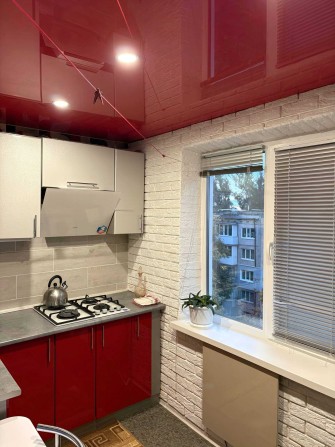 Продаж 2х кімнатної з АО і ЯКІСНИМ РЕМОНТОМ - фото 1