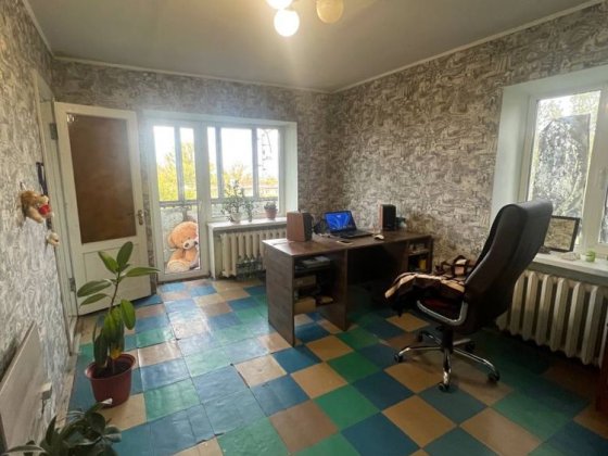 Продам 1 ком.Каменское р-н Украины Кам'янське