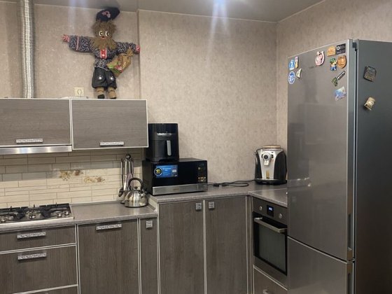 Продам  4х-комнатную квартиру с  мебелью Кам'янське