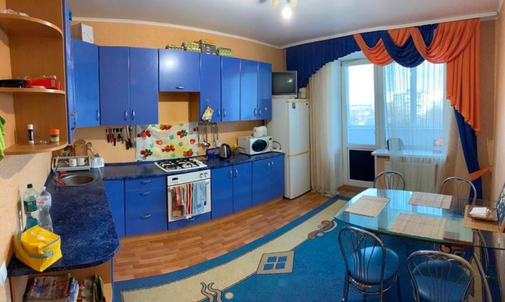 3-кімнатна, вул. Грушевського 9, м. Вишгород - фото 1