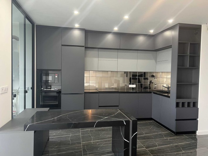 Дворівнева квартира 90 м.кв., з видом на Київське море - фото 1