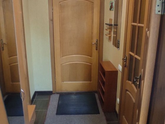 Продам 1 комнатную кв-ру на левом берегу с ремонтом и АО. Собственник Каменское