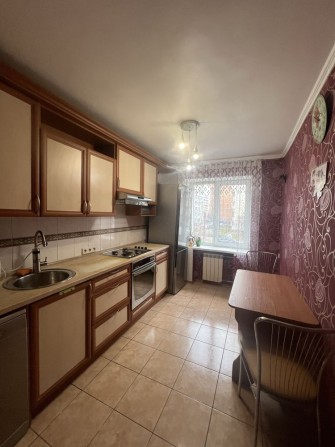 Продаю 4-кімнатну у центрі Вишгорода, без коміссії - фото 1