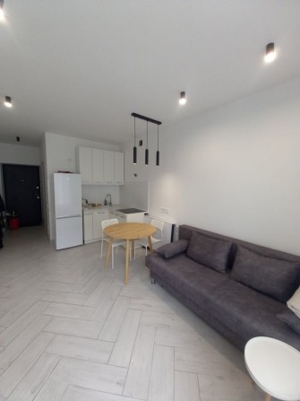 СЕРТИФІКАТ. Однокімнатна квартира-студія з новим ремонтом - фото 1