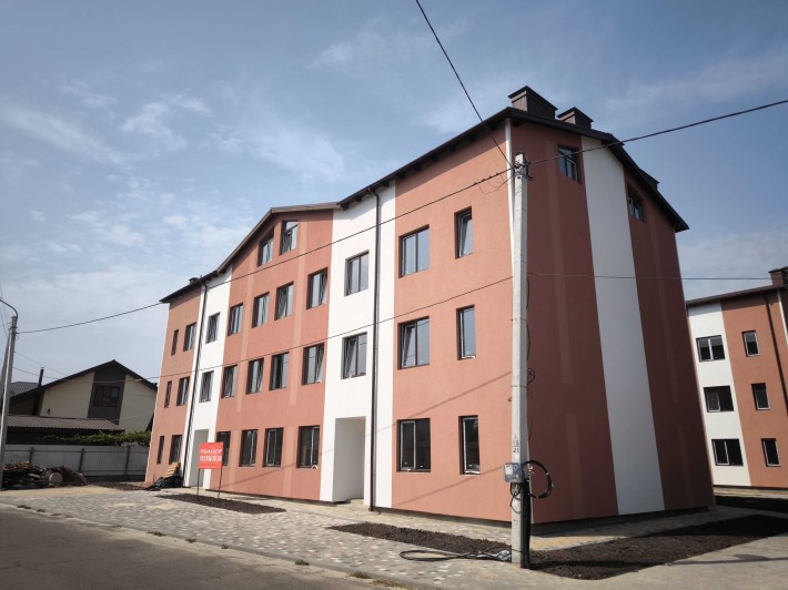 Продаж Зданий будинок біля Озера - фото 1