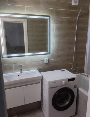 Продам 2 комнатную центр - фото 1