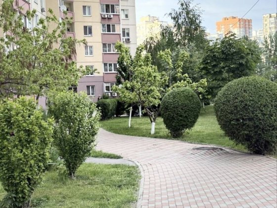 Продаж 2-кімнатної на просп. Григоренка Петра, 12, Дарницький район Киев