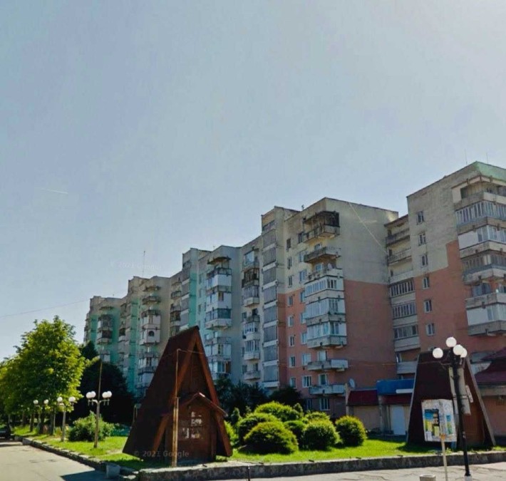 Продаж 3 кімнатної квартири в самому Центрі  міста Долина - фото 1