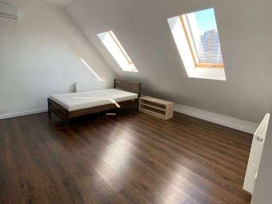 Продаж 3-к квартири вул. Творча 4 Київ