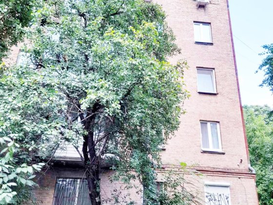 Продаж 5-к квартири - офіс вул. Гоголівська 9б Киев