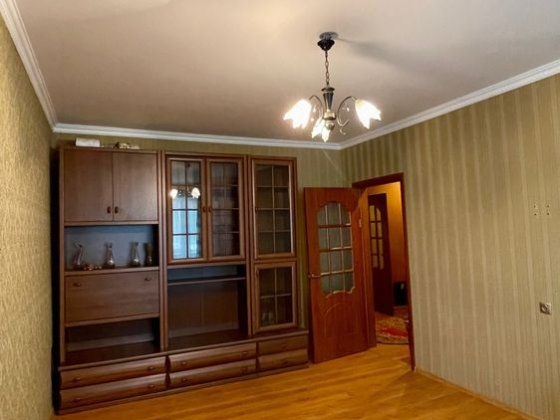 Продажа 3 ком. 10 мкрн. Левый берег Кам'янське