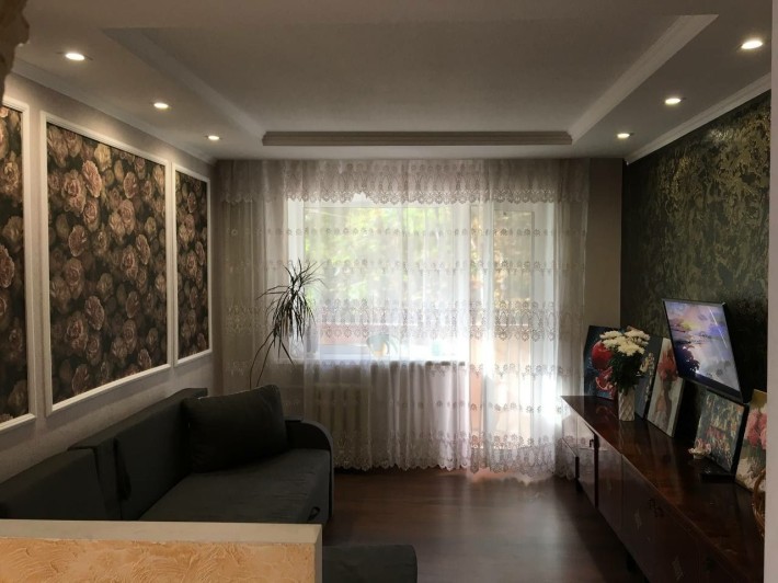 Продається 3 кім кв-ра центр 3/5 - фото 1